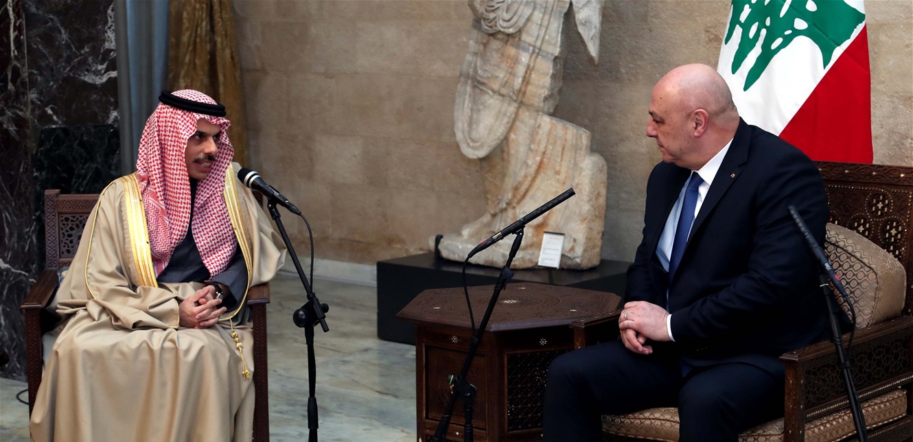 السعودية وحزب الله وبينهما حلفاء وخصوم