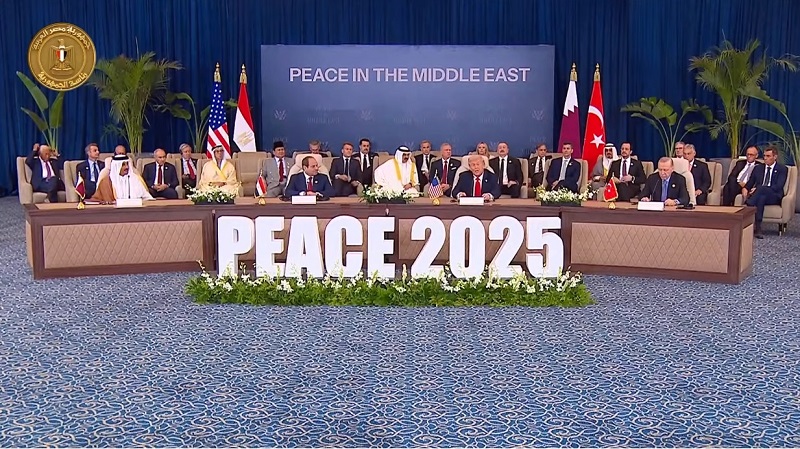 صورة توضيحية للمقال: ترامب يدعم عون لـ" نزع سلاح حزب الله"  قمة شرم الشيخ : توقيع اتفاق وقف النار