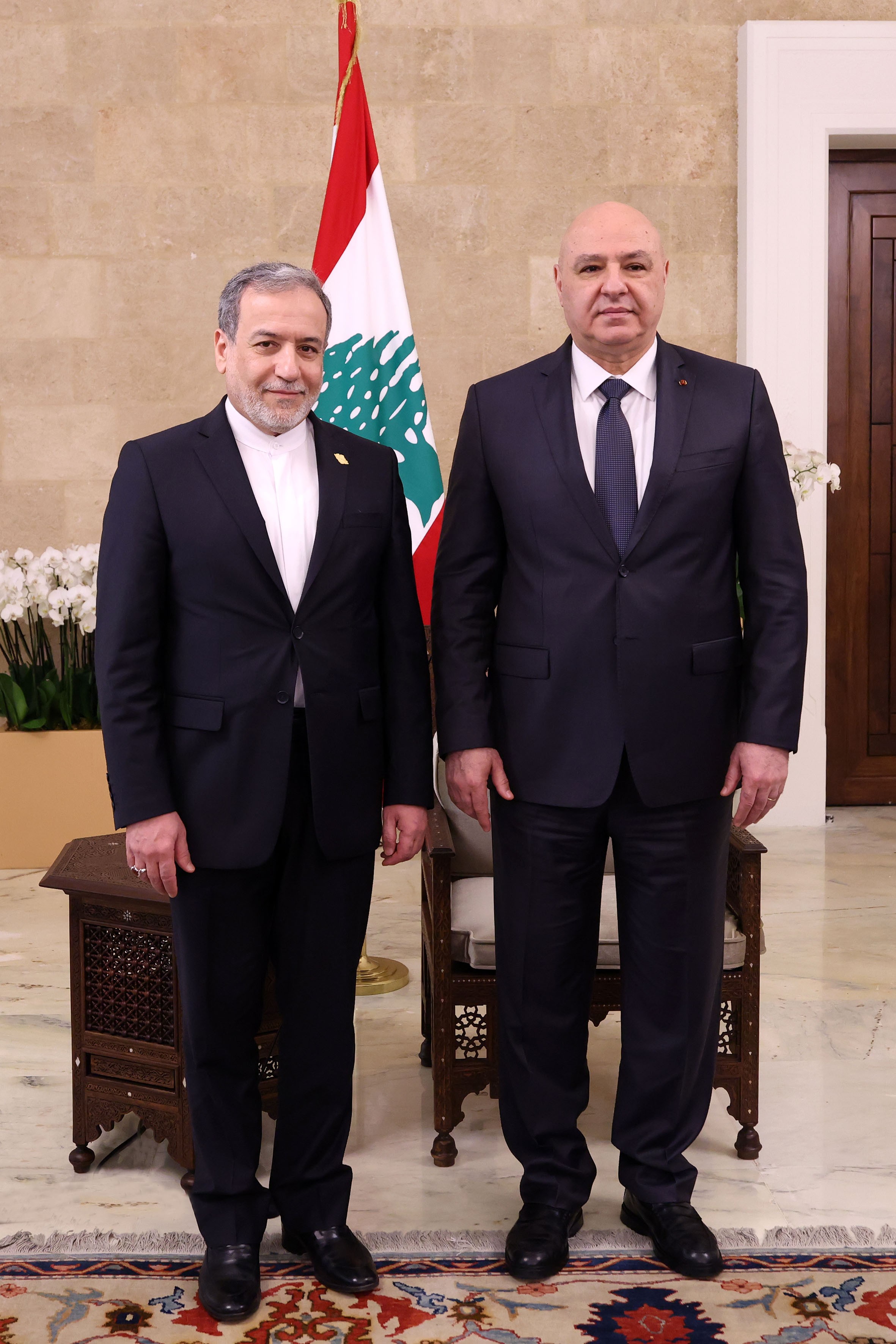 لبنان واسرائيل ينتظران ايران