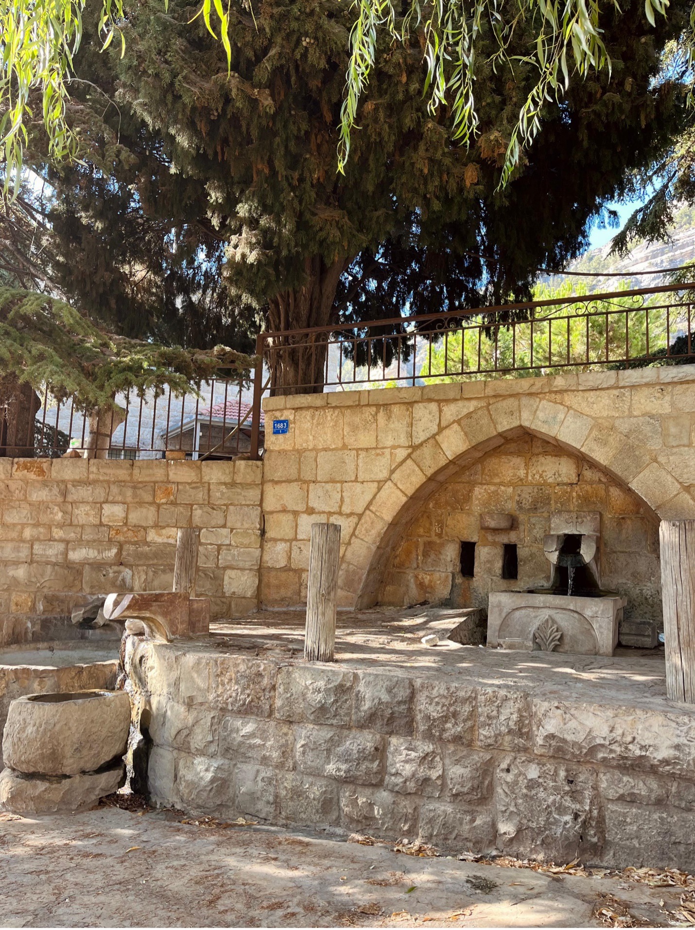  "لو بدنا نموت كنّا متنا": مياه القرى بين التحذيرات وثقة الأهالي!