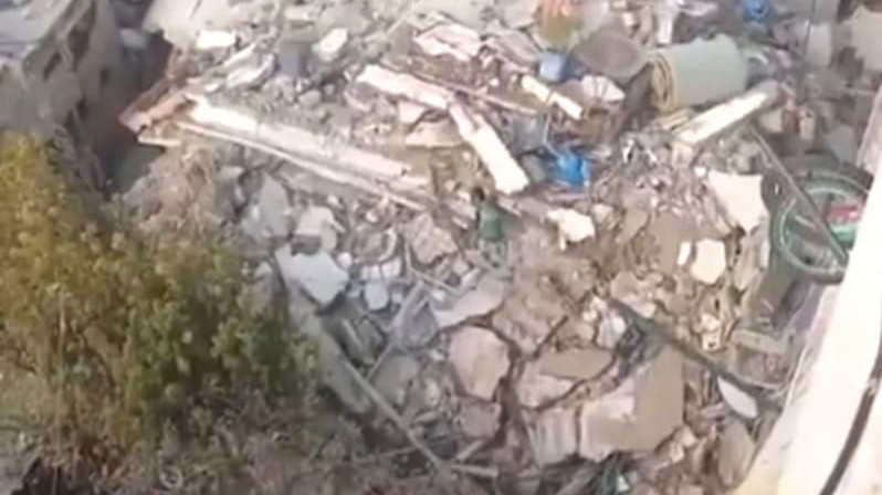 صورة توضيحية للمقال: طرابلس: نار ثورة الفقراء تحت رماد الأبنية