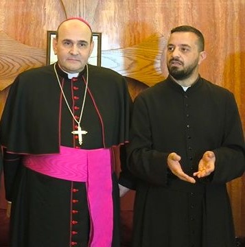 الجنوب المسيحي على المحك  •	السفير البابوي في الواجهة  •	اتصالات القوات والتيار لمنع التهجير 