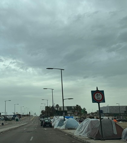 صورة توضيحية للمقال: الشتاء يعصف بخيم النازحين